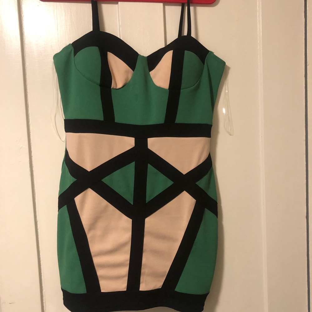 Fashion Nova dress size XL